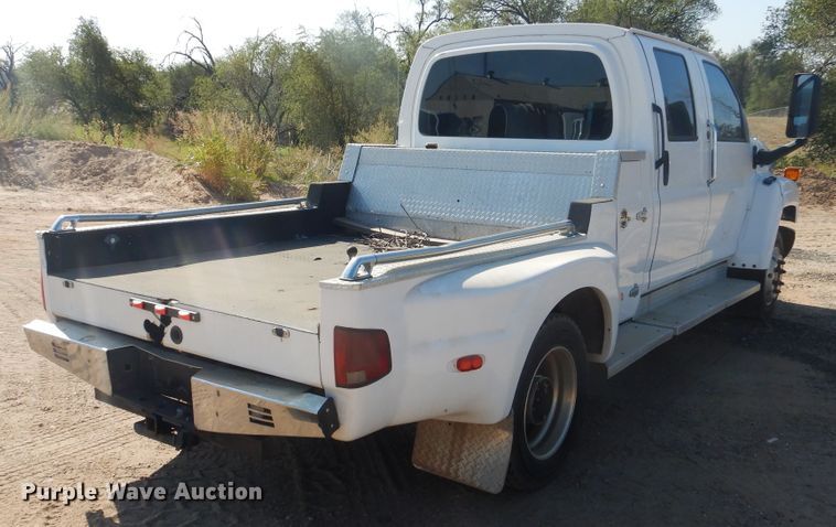 image for item HO9160 2004 GMC C4500  flatbed truck