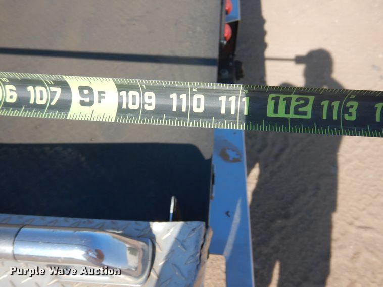 image for item HO9160 2004 GMC C4500  flatbed truck