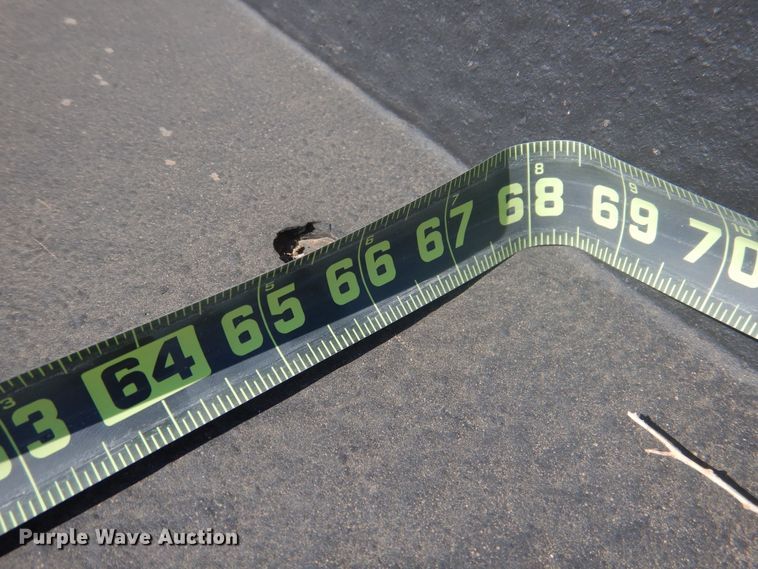 image for item HO9160 2004 GMC C4500  flatbed truck