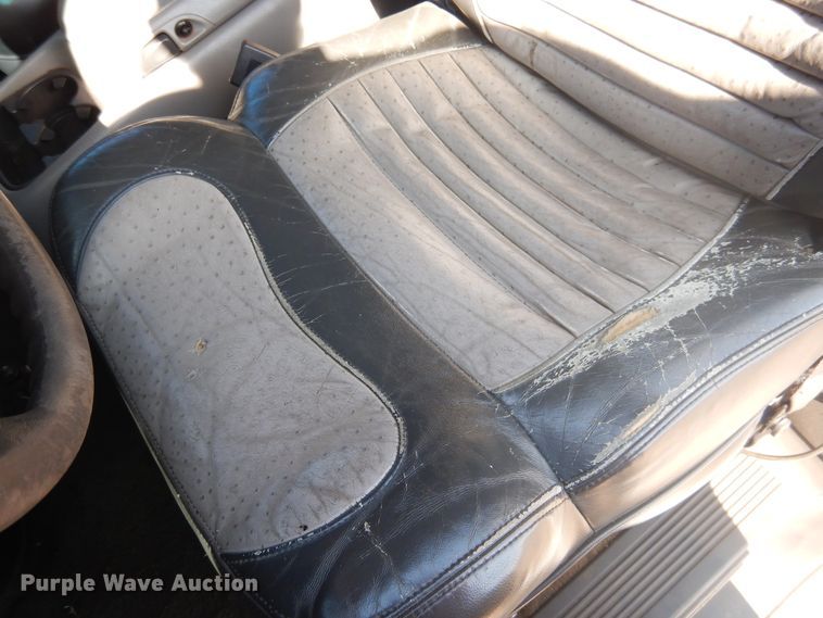 image for item HO9160 2004 GMC C4500  flatbed truck