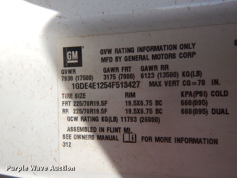 image for item HO9160 2004 GMC C4500  flatbed truck