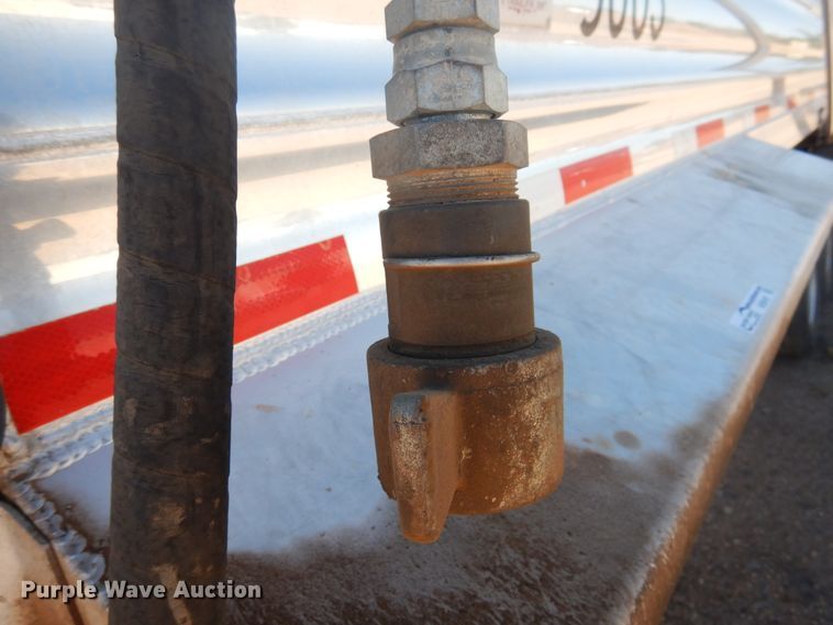 image for item HO9197 2006 Travis Body walking floor trailer