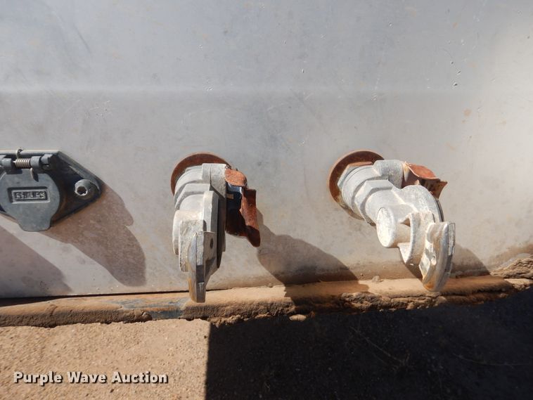 image for item HO9197 2006 Travis Body walking floor trailer