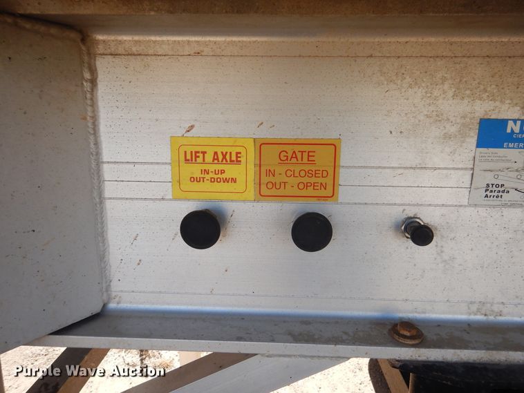 image for item HO9197 2006 Travis Body walking floor trailer