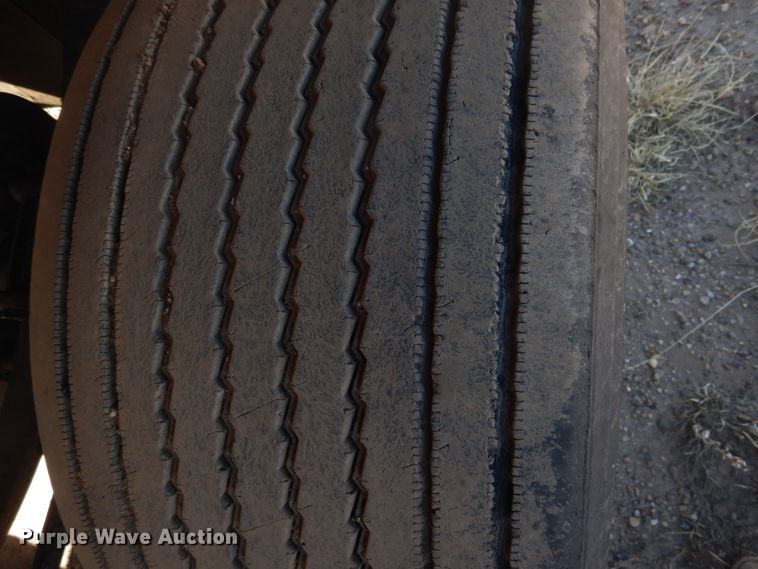 image for item HO9197 2006 Travis Body walking floor trailer