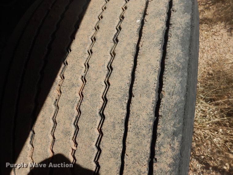 image for item HO9197 2006 Travis Body walking floor trailer