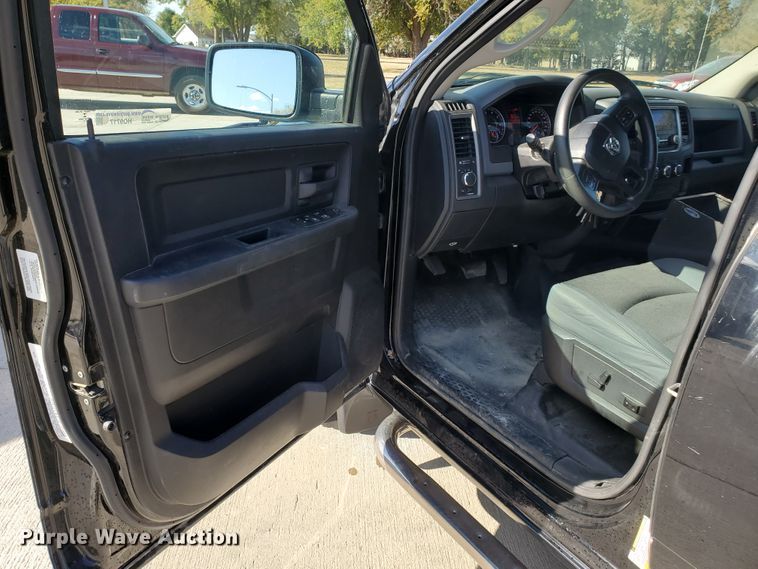 image for item HO9717 2013 Dodge Ram 1500  Crew Cab pickup truck