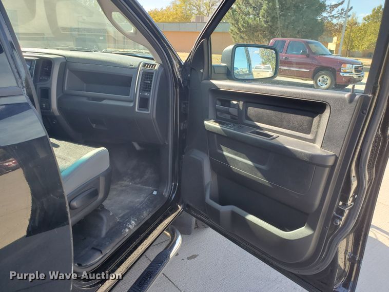 image for item HO9717 2013 Dodge Ram 1500  Crew Cab pickup truck