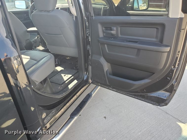 image for item HO9717 2013 Dodge Ram 1500  Crew Cab pickup truck