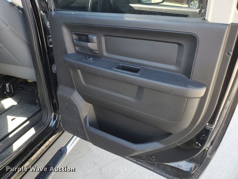 image for item HO9717 2013 Dodge Ram 1500  Crew Cab pickup truck