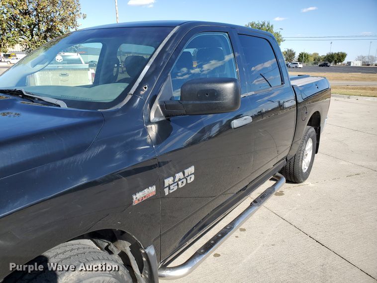 image for item HO9717 2013 Dodge Ram 1500  Crew Cab pickup truck