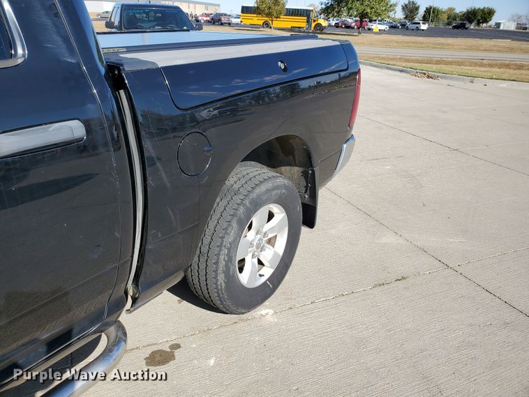 image for item HO9717 2013 Dodge Ram 1500  Crew Cab pickup truck