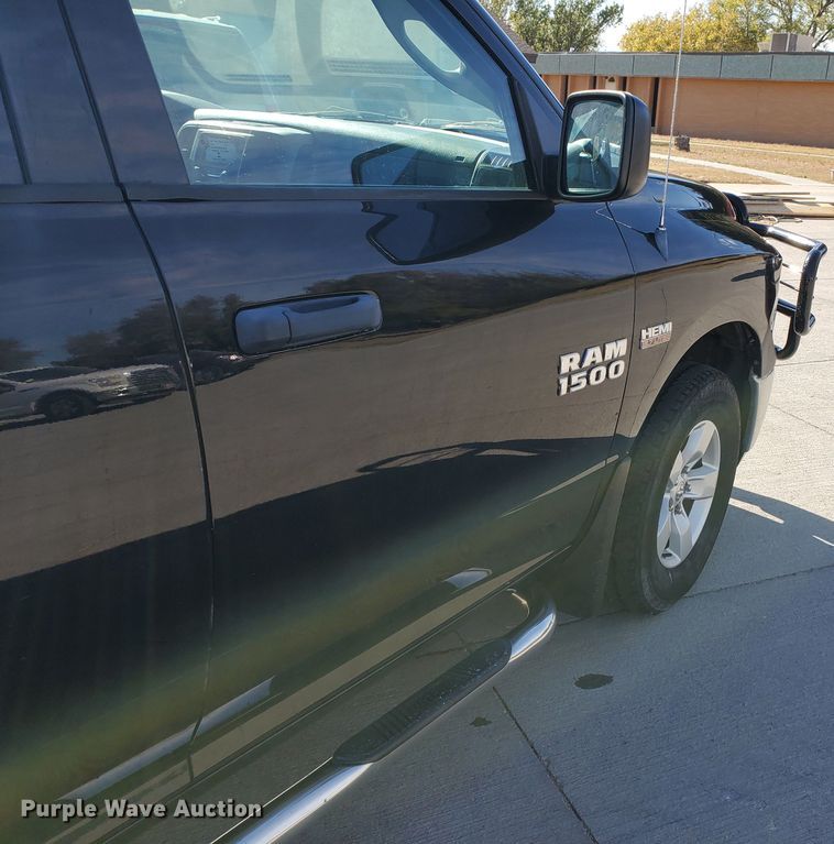 image for item HO9717 2013 Dodge Ram 1500  Crew Cab pickup truck