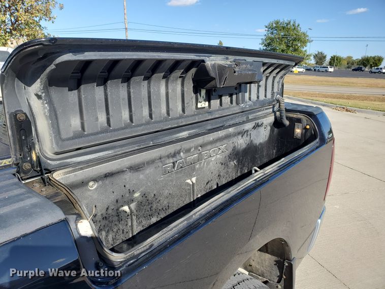 image for item HO9717 2013 Dodge Ram 1500  Crew Cab pickup truck