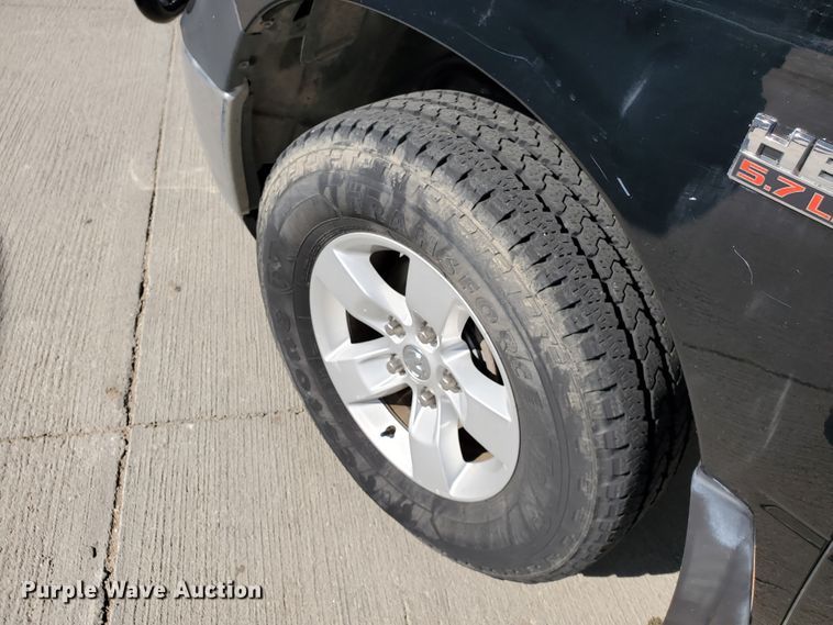 image for item HO9717 2013 Dodge Ram 1500  Crew Cab pickup truck