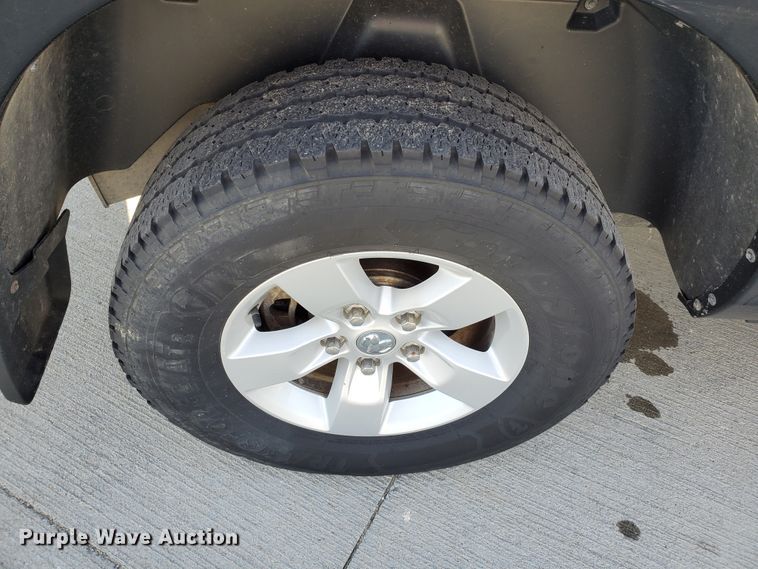 image for item HO9717 2013 Dodge Ram 1500  Crew Cab pickup truck