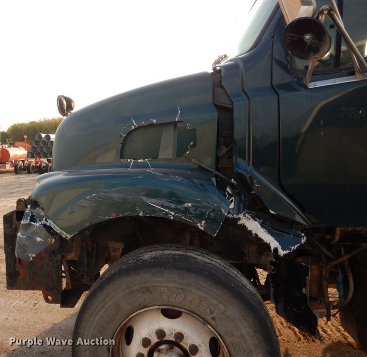 image for item HS9325 2001 Sterling LT7500  dump truck