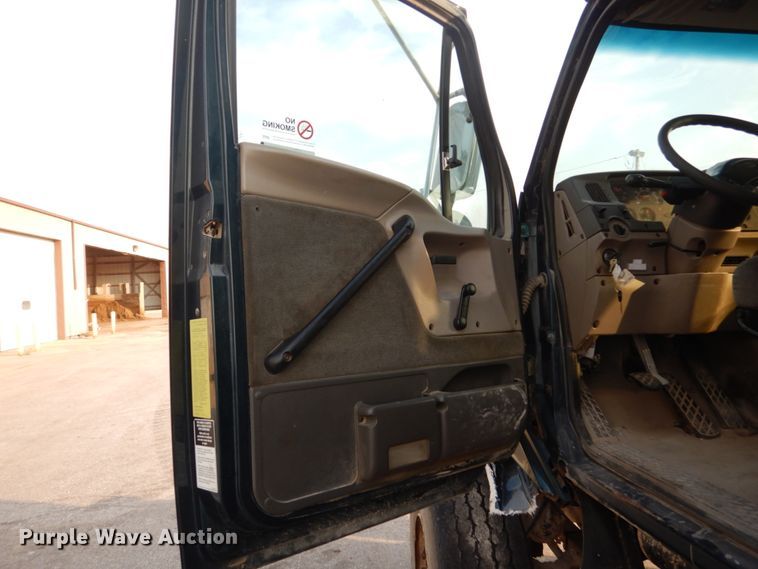 image for item HS9325 2001 Sterling LT7500  dump truck