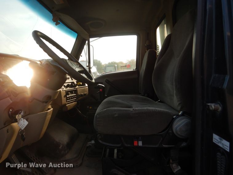 image for item HS9325 2001 Sterling LT7500  dump truck