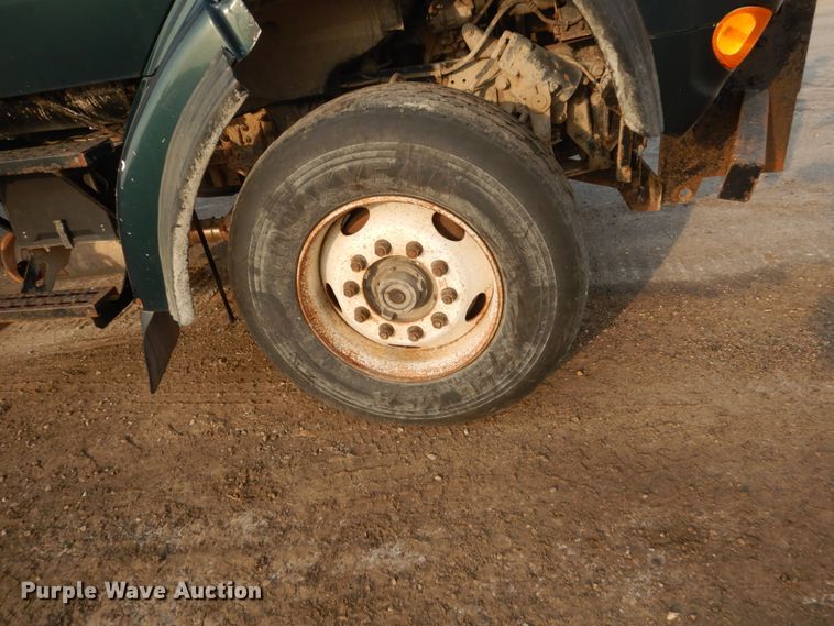 image for item HS9325 2001 Sterling LT7500  dump truck