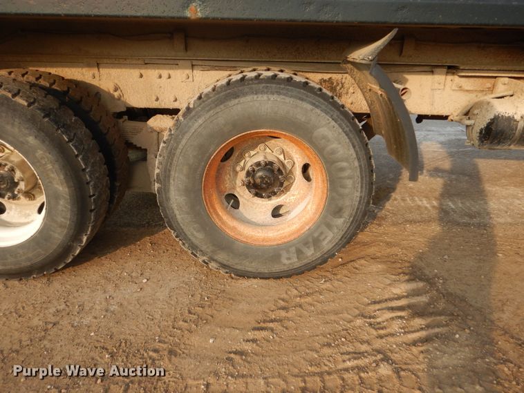 image for item HS9325 2001 Sterling LT7500  dump truck