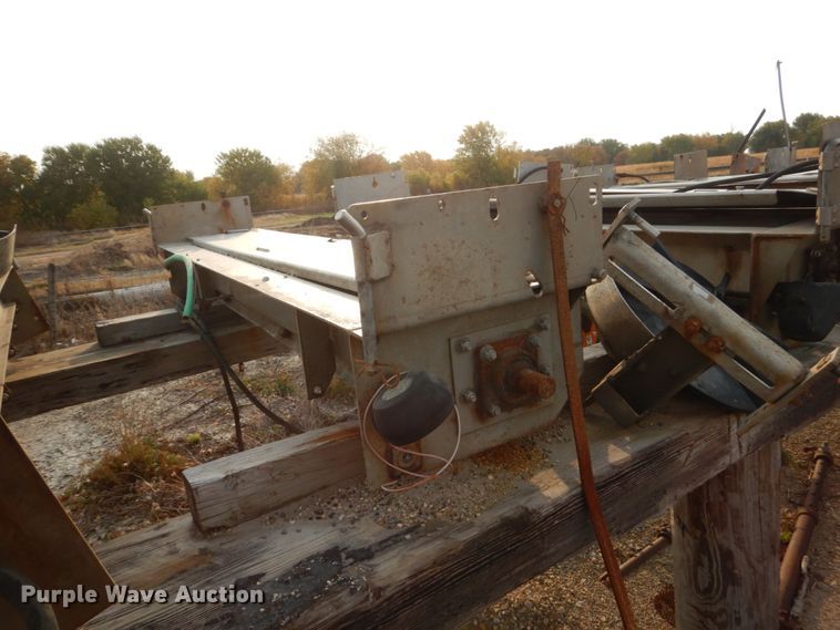 image for item HS9325 2001 Sterling LT7500  dump truck