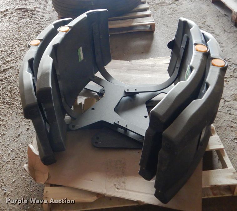 (4) poly motor grader fenders in Hampton, IA | Item HS9340 sold ...