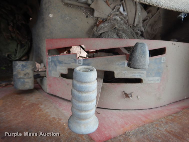 image for item HS9375 1977 International 674  tractor