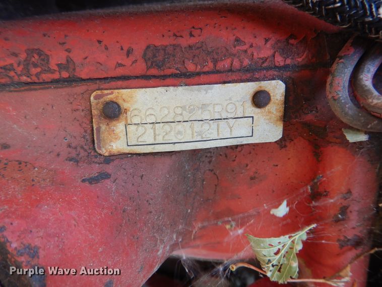 image for item HS9375 1977 International 674  tractor