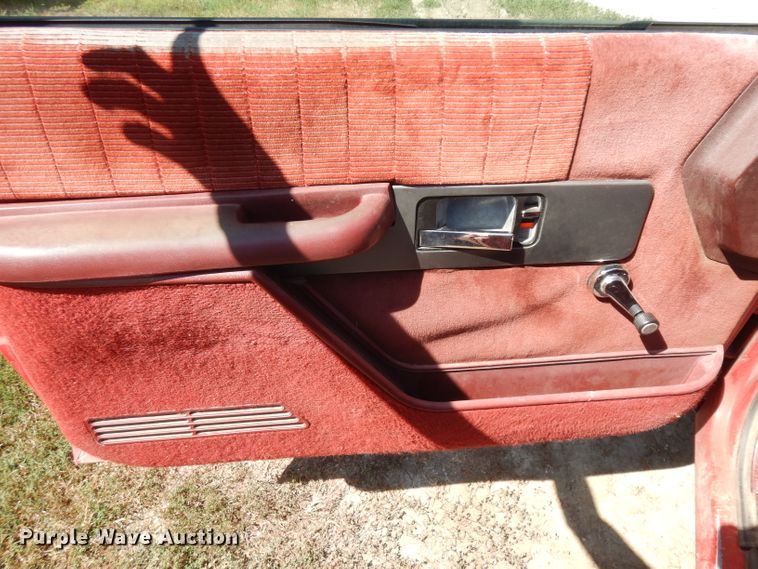 image for item HV9765 1991 Chevrolet C1500  pickup truck