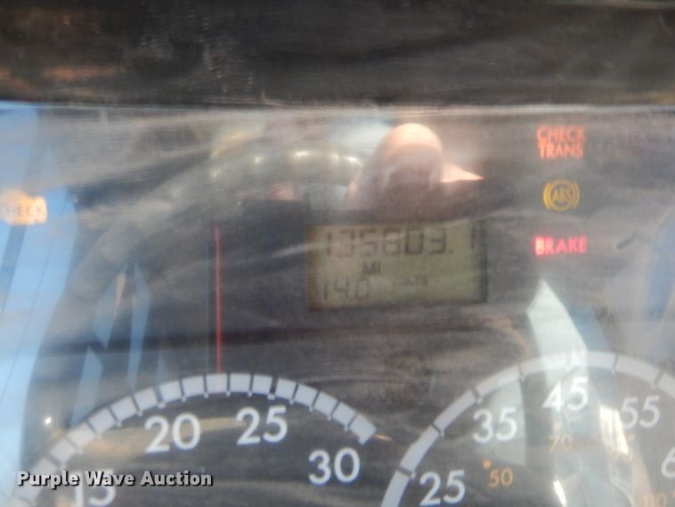 image for item HW9029 2011 Freightliner Thomas Built 221T  school bus