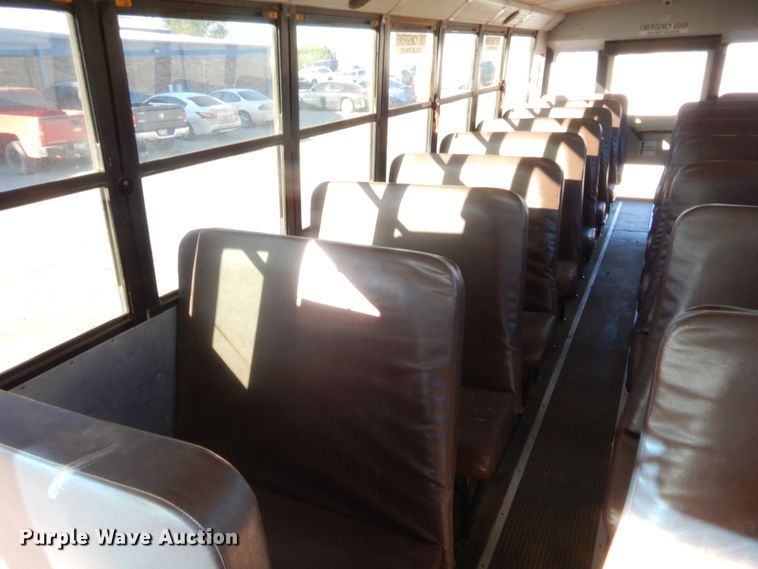 image for item HW9029 2011 Freightliner Thomas Built 221T  school bus