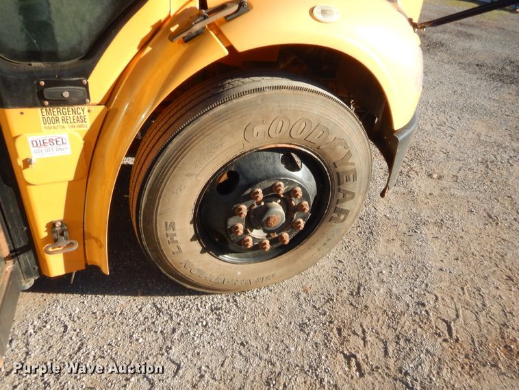 image for item HW9029 2011 Freightliner Thomas Built 221T  school bus