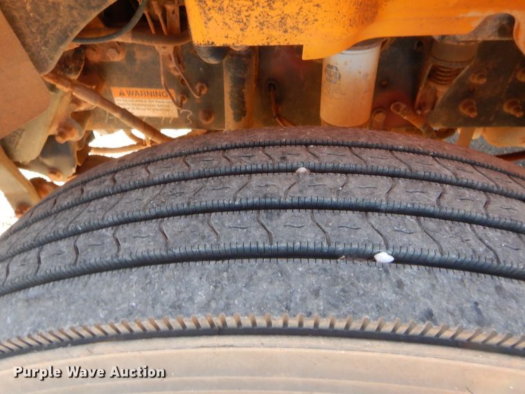 image for item HW9029 2011 Freightliner Thomas Built 221T  school bus