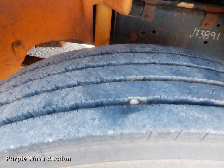 image for item HW9031 2002 Freightliner FS65 Thomas Built  school bus