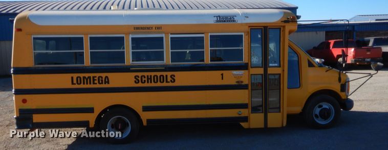 image for item HW9032 2005 GMC Savana G3500  school bus
