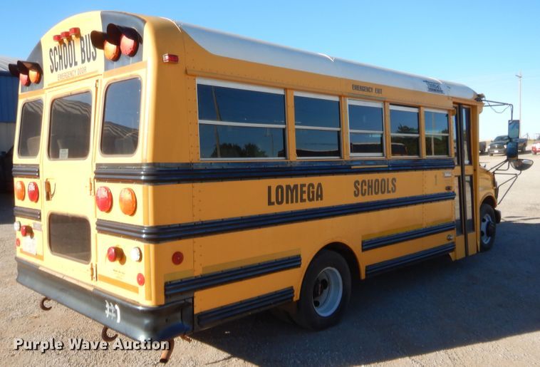 image for item HW9032 2005 GMC Savana G3500  school bus