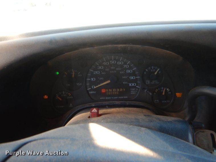 image for item HW9032 2005 GMC Savana G3500  school bus