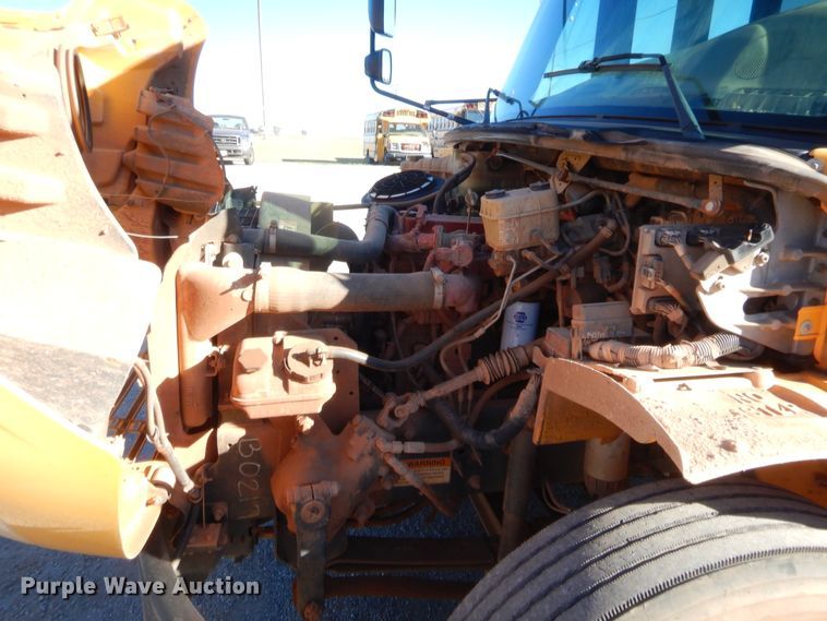 image for item HW9033 2011 Freightliner Thomas Built  school bus