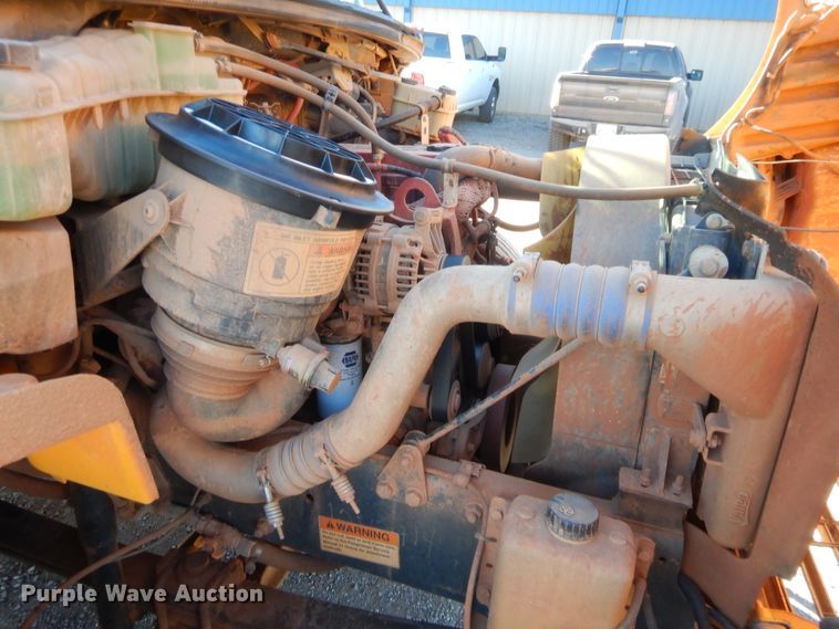 image for item HW9033 2011 Freightliner Thomas Built  school bus