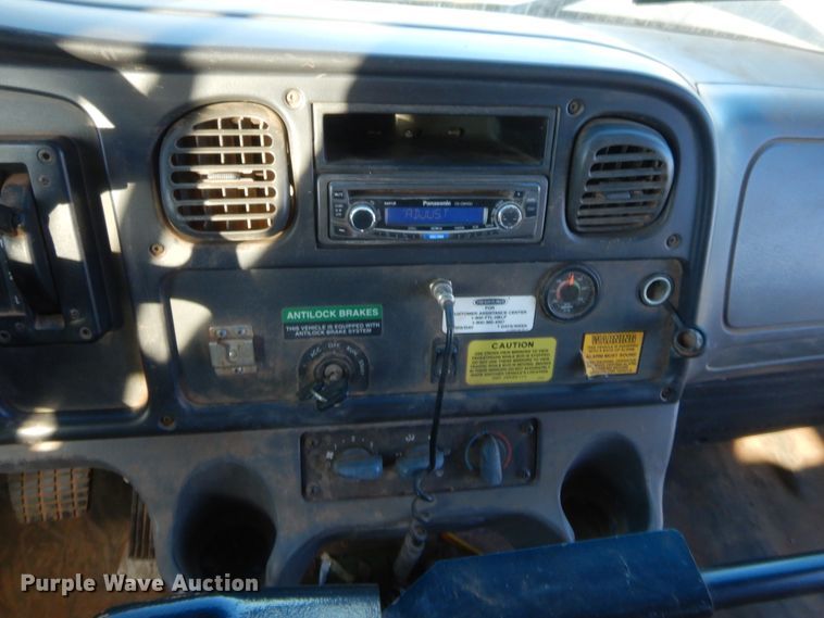 image for item HW9033 2011 Freightliner Thomas Built  school bus