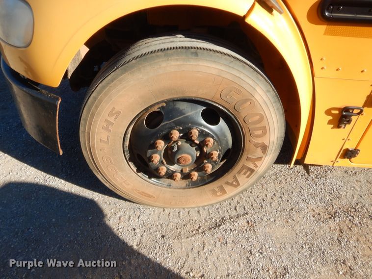 image for item HW9033 2011 Freightliner Thomas Built  school bus