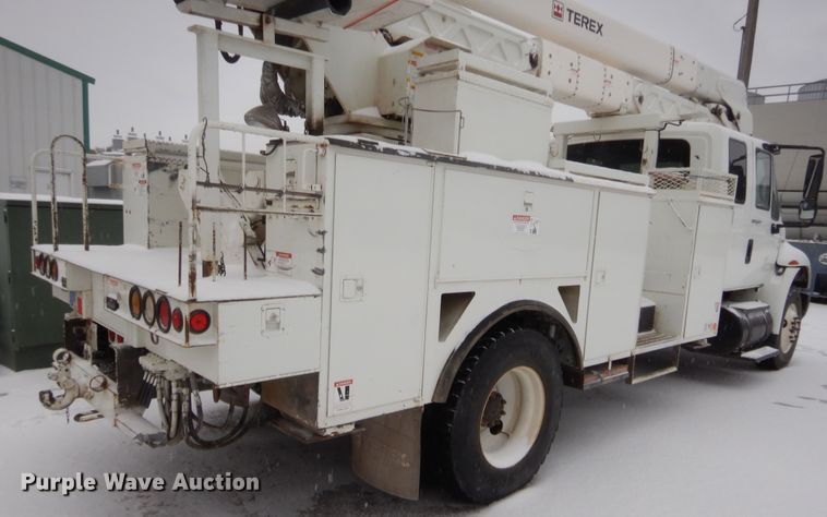 image for item HW9096 2009 International DuraStar 4300  bucket truck