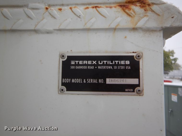 image for item HW9096 2009 International DuraStar 4300  bucket truck