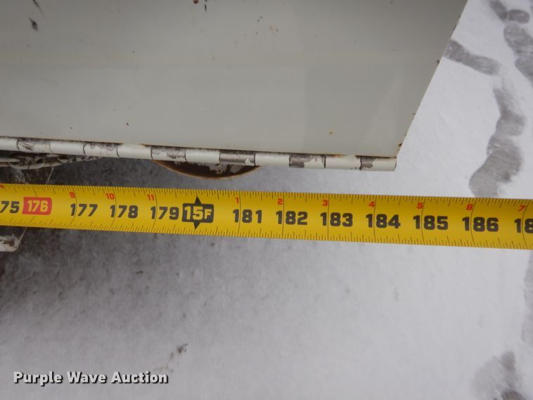 image for item HW9096 2009 International DuraStar 4300  bucket truck