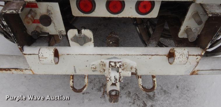 image for item HW9096 2009 International DuraStar 4300  bucket truck