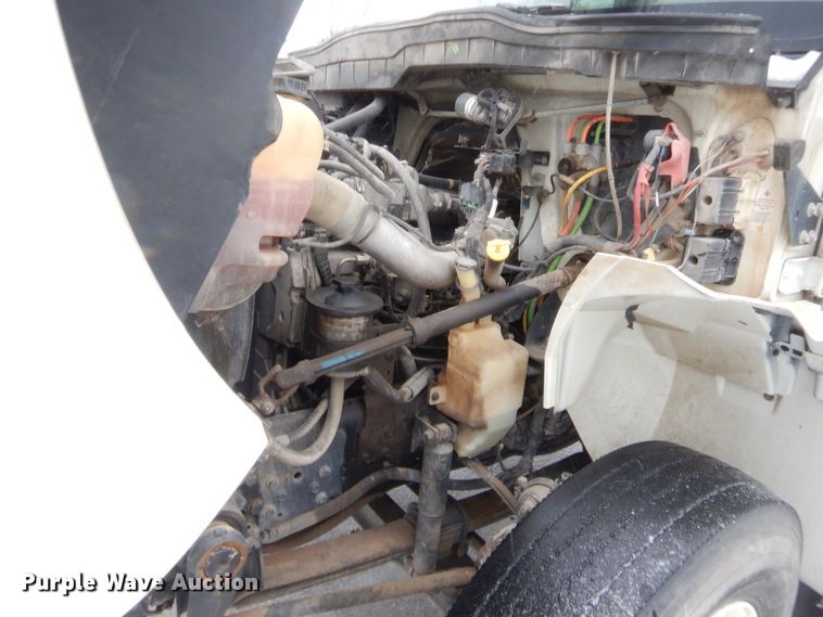 image for item HW9096 2009 International DuraStar 4300  bucket truck