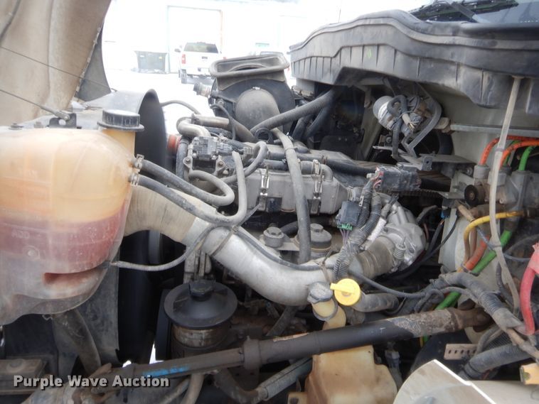 image for item HW9096 2009 International DuraStar 4300  bucket truck