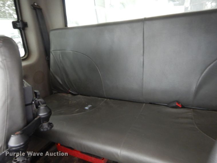 image for item HW9096 2009 International DuraStar 4300  bucket truck