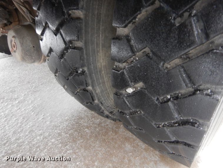 image for item HW9096 2009 International DuraStar 4300  bucket truck